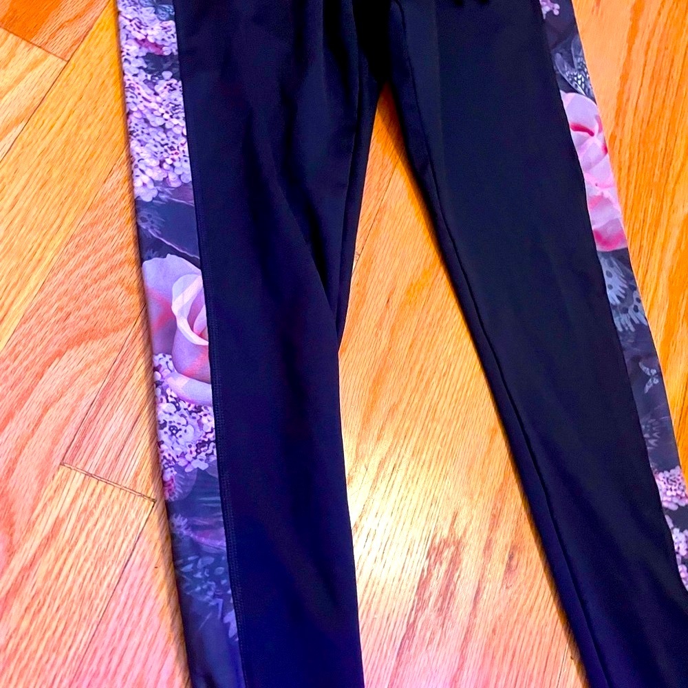 Ted Baker London Black Floral Leggings - Black